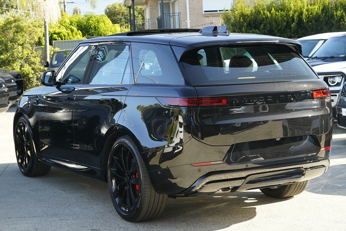 2025 Land Rover Range Rover Sport D250 Dynamic SE L461