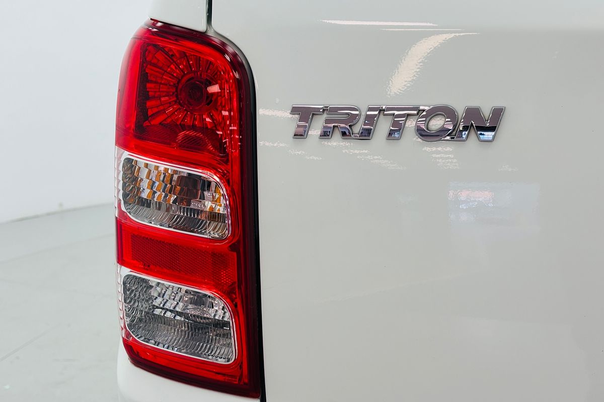 2018 Mitsubishi MQ Triton GLS 2.4L DID 6M/T 4X4 DC PU
