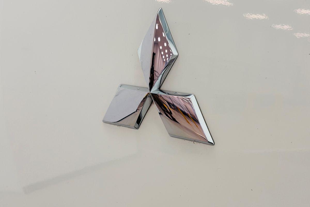 2018 Mitsubishi MQ Triton GLS 2.4L DID 6M/T 4X4 DC PU