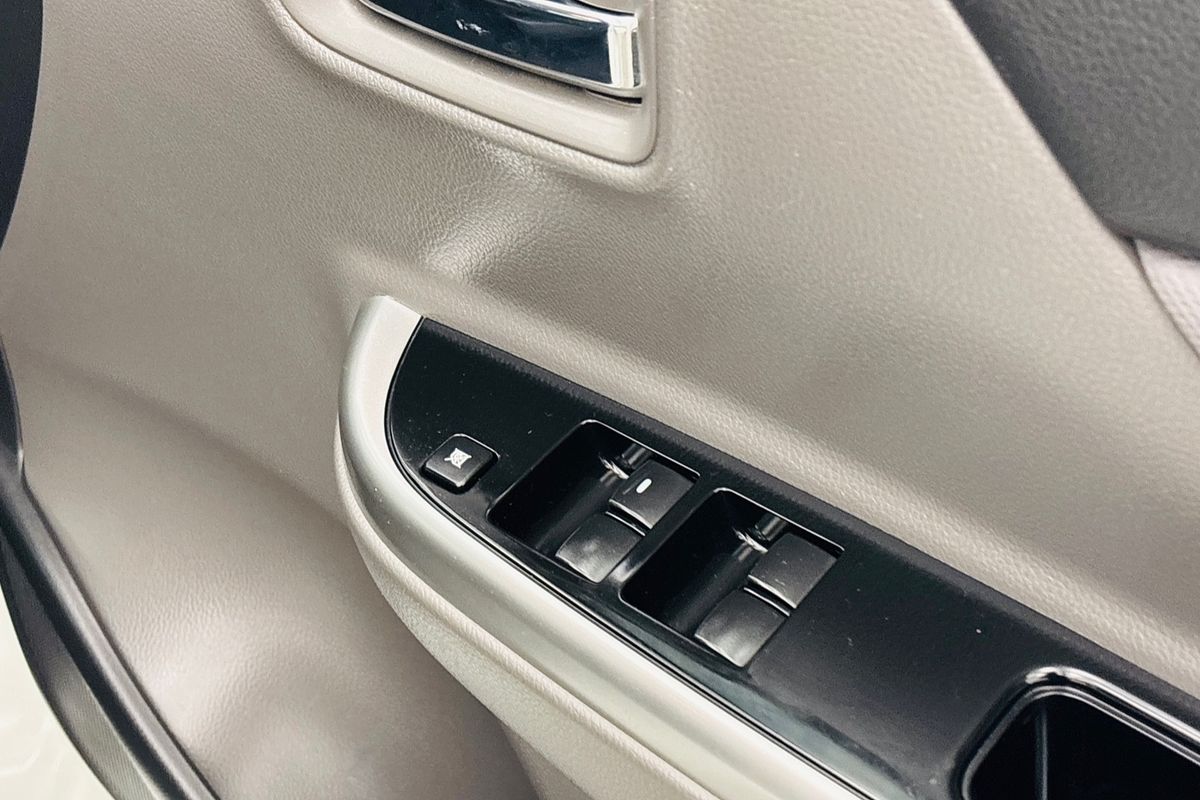 2018 Mitsubishi MQ Triton GLS 2.4L DID 6M/T 4X4 DC PU