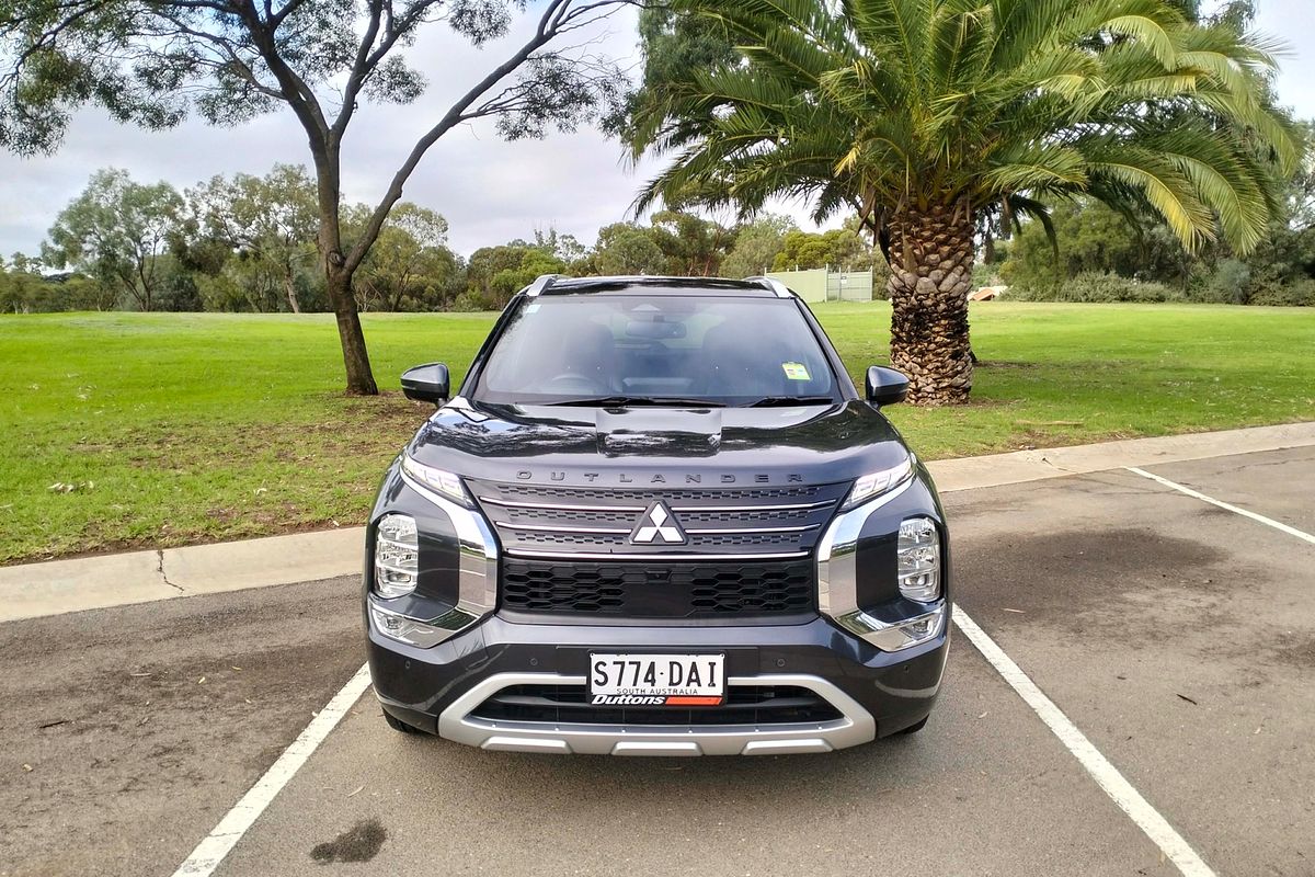 2024 Mitsubishi Outlander Exceed Tourer ZM