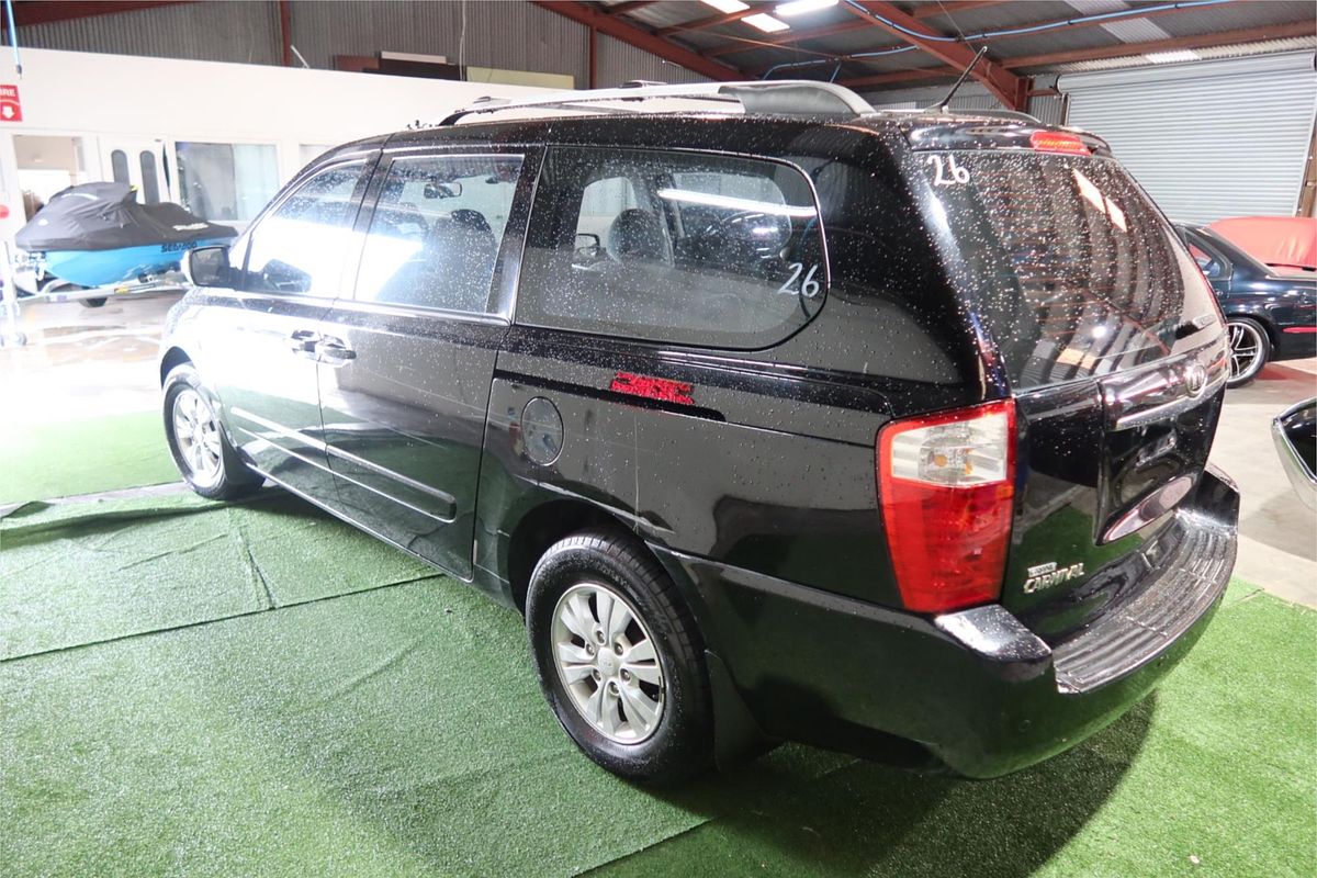 2011 Kia Grand Carnival Si VQ