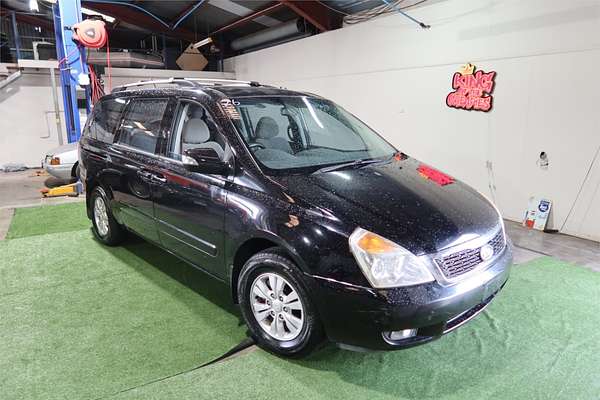 2011 Kia Grand Carnival Si VQ