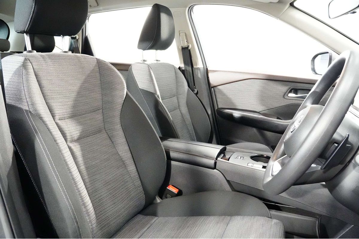 2024 Nissan X-TRAIL ST T33