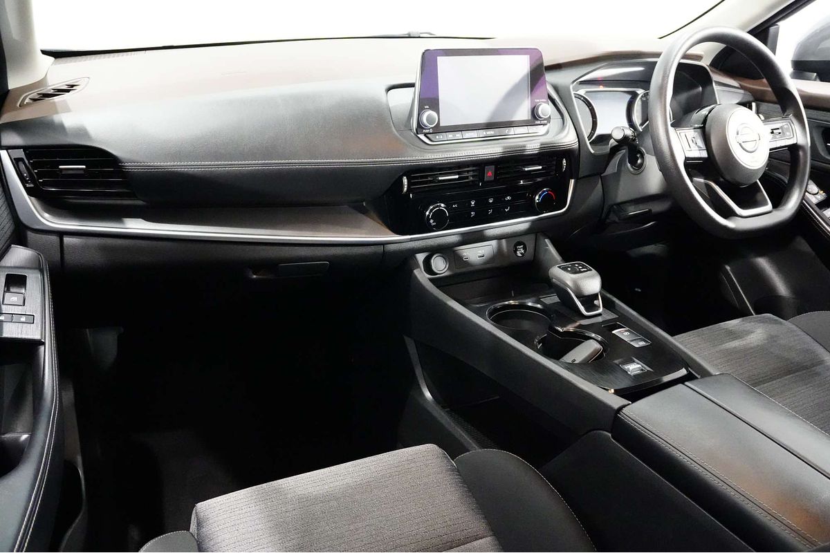 2024 Nissan X-TRAIL ST T33