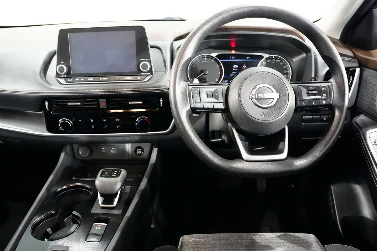 2024 Nissan X-TRAIL ST T33