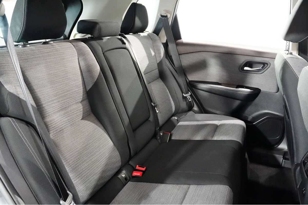 2024 Nissan X-TRAIL ST T33