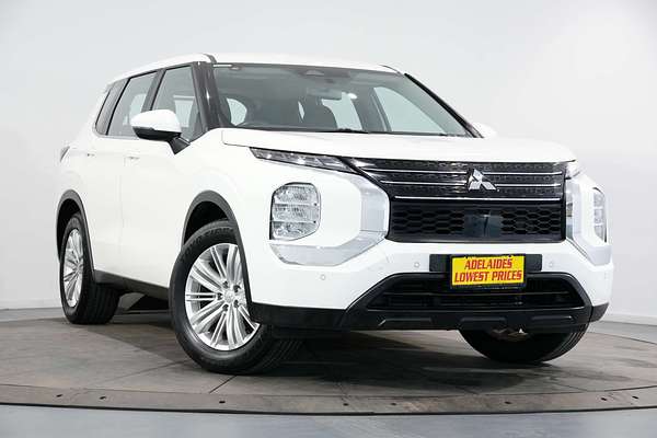 2024 Mitsubishi Outlander ES ZM