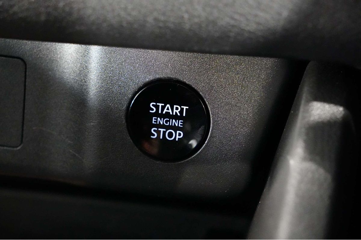 2025 Nissan X-TRAIL ST T33