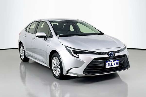 2022 Toyota Corolla Corolla Sedan 1.8L Hyb CVT Ascent Sport
