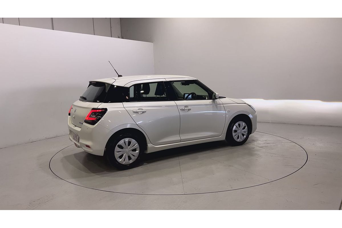 2024 Suzuki Swift Hybrid UZ