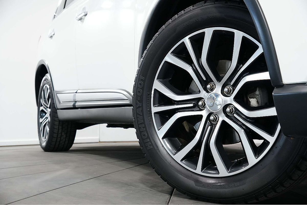 2016 Mitsubishi Outlander Exceed ZK