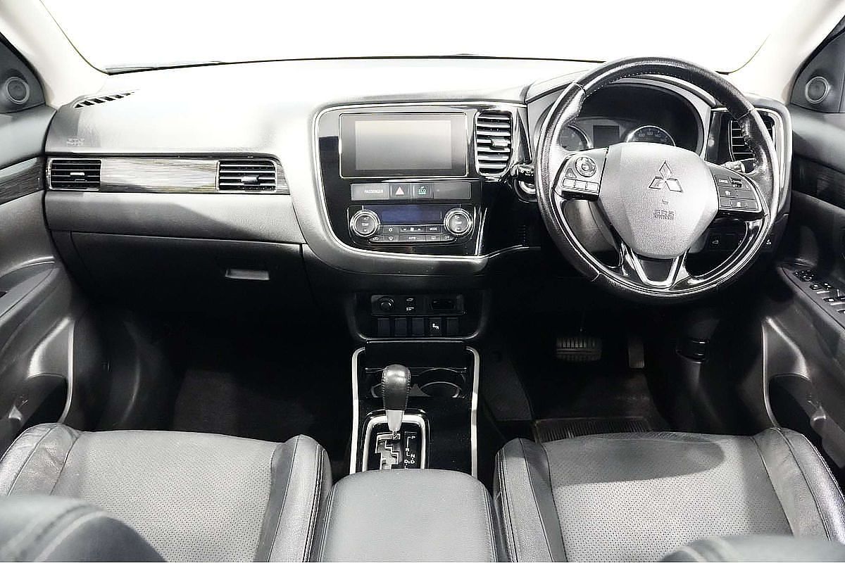 2016 Mitsubishi Outlander Exceed ZK