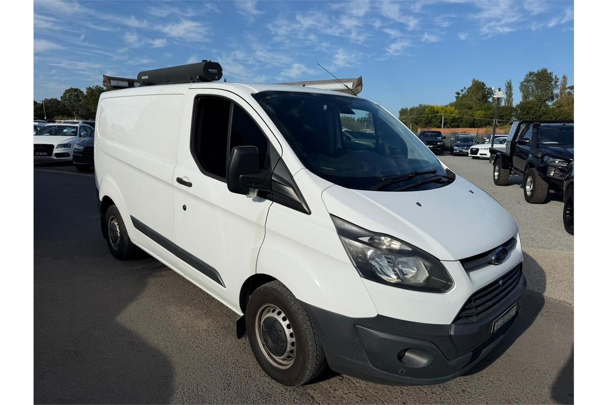 2015 Ford Transit Custom 290S VN SWB Low Roof