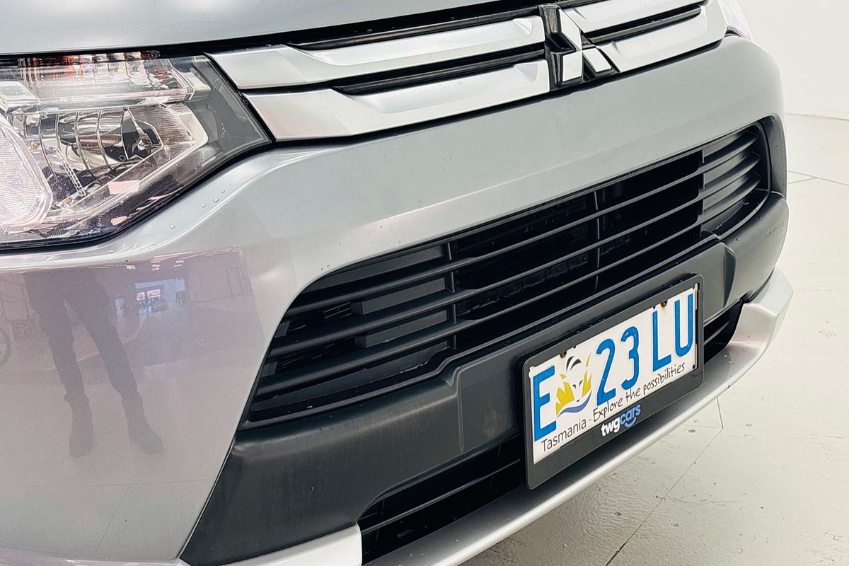 2014 Mitsubishi OUTLANDER ES (4x4) CONTINUOUS VARIABLE 4D WAGON 4CYL 