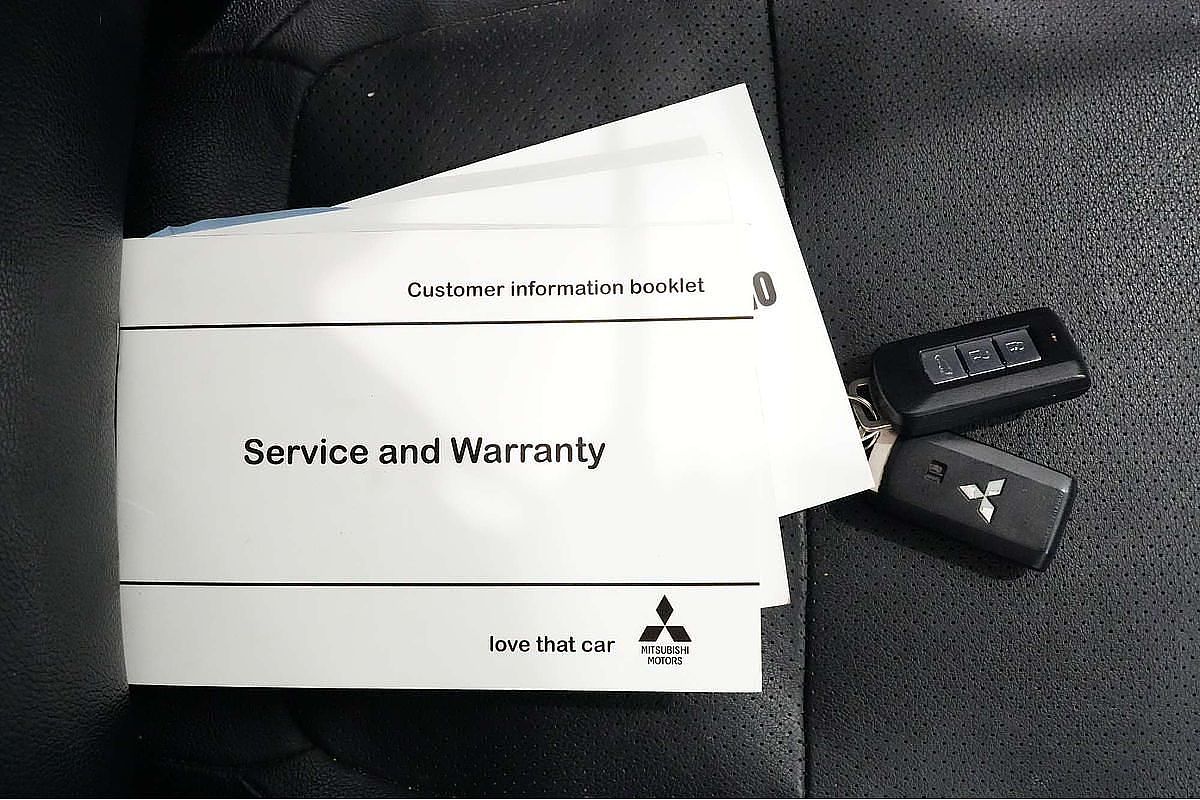 2016 Mitsubishi Outlander Exceed ZK