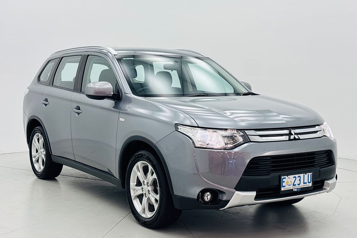 2014 Mitsubishi OUTLANDER ES (4x4) CONTINUOUS VARIABLE 4D WAGON 4CYL 