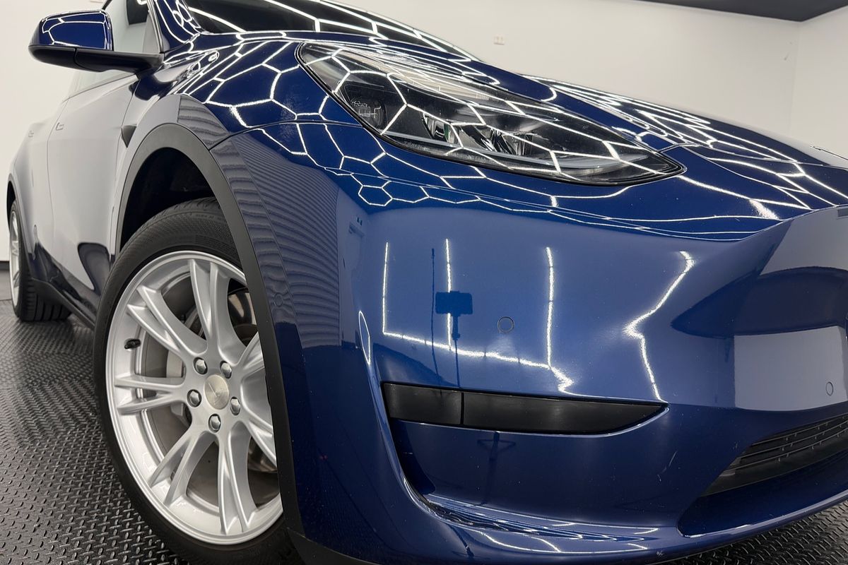 2023 Tesla Model Y Rear-Wheel Drive