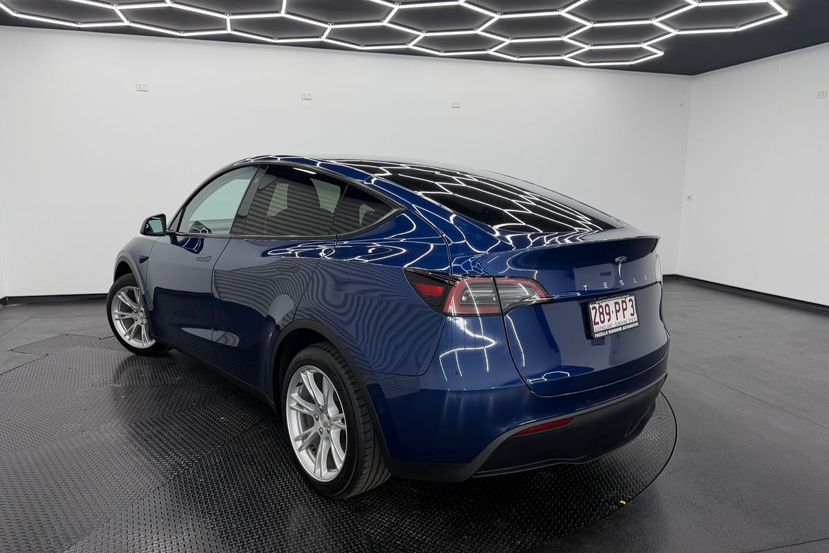 2023 Tesla Model Y Rear-Wheel Drive