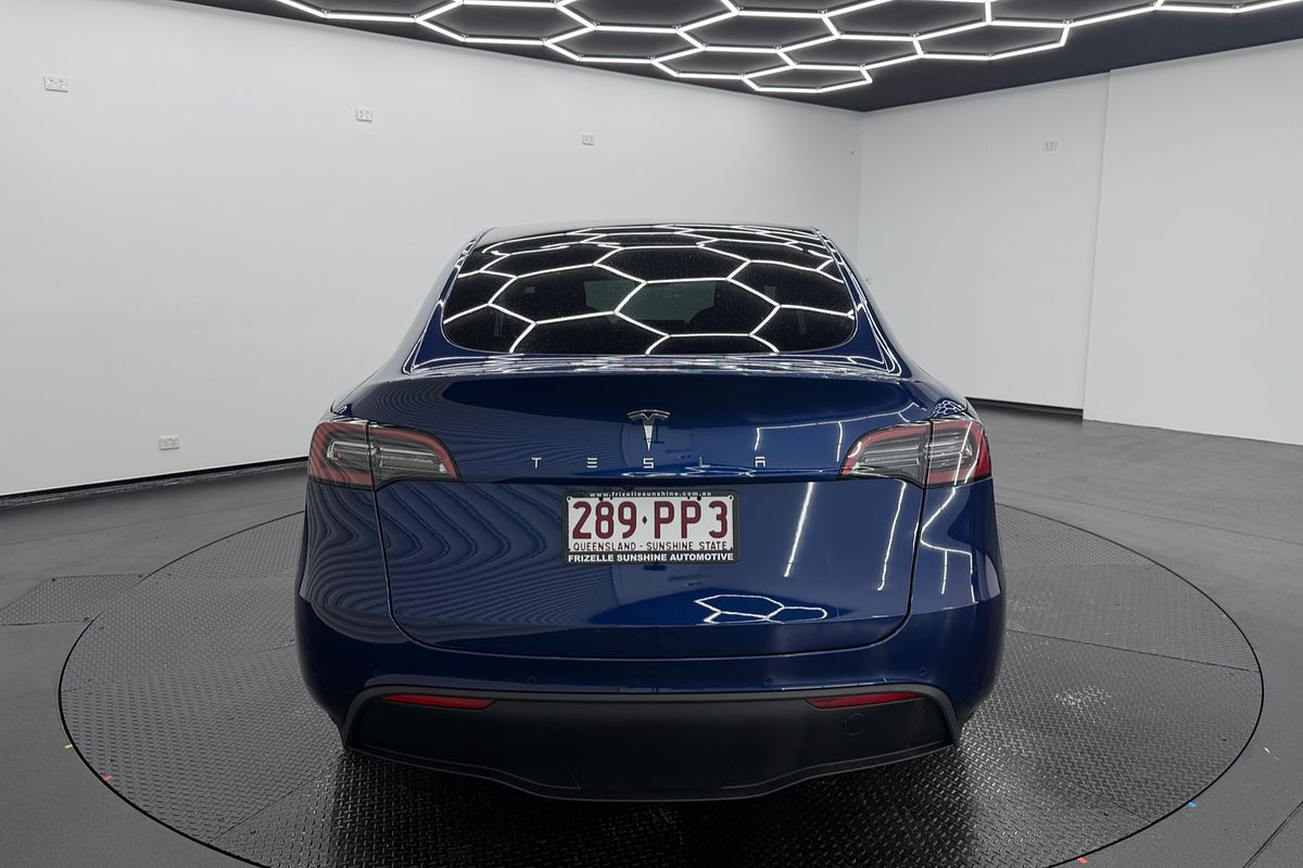 2023 Tesla Model Y Rear-Wheel Drive