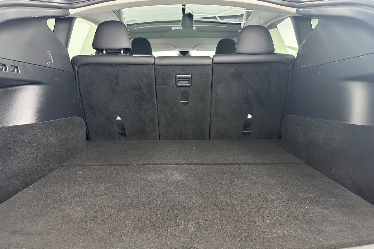 2023 Tesla Model Y Rear-Wheel Drive