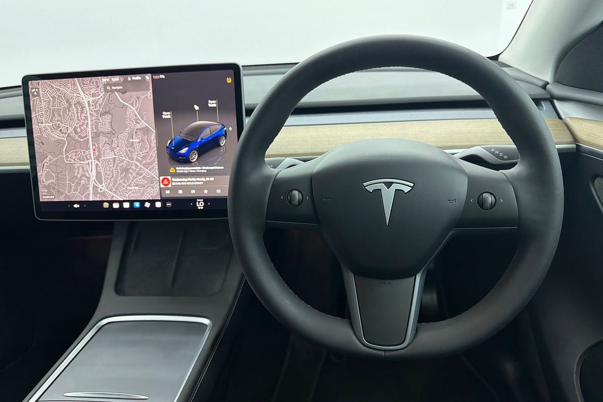 2023 Tesla Model Y Rear-Wheel Drive