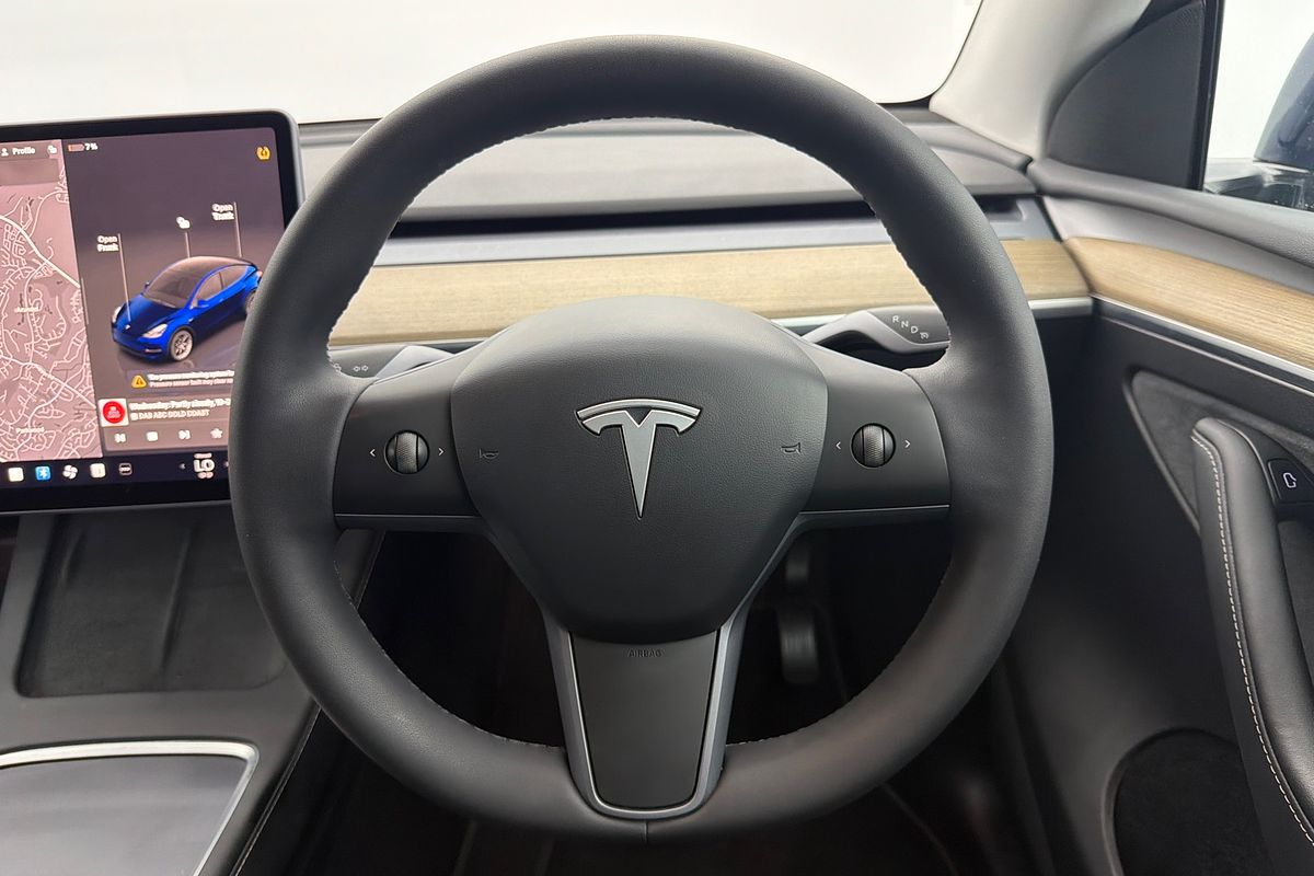2023 Tesla Model Y Rear-Wheel Drive