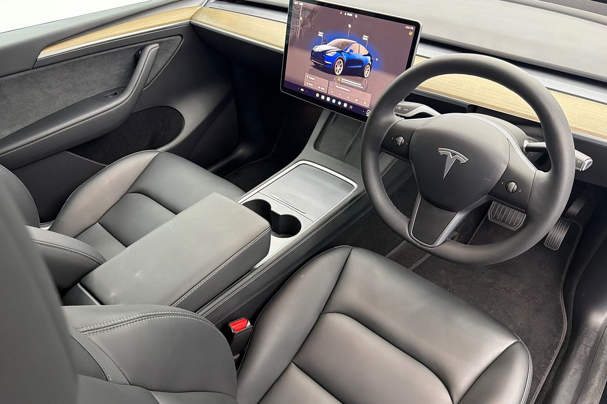 2023 Tesla Model Y Rear-Wheel Drive