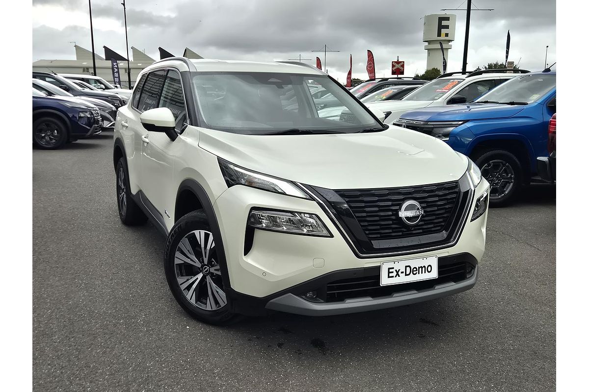 2024 Nissan X-TRAIL ST-L e-POWER T33