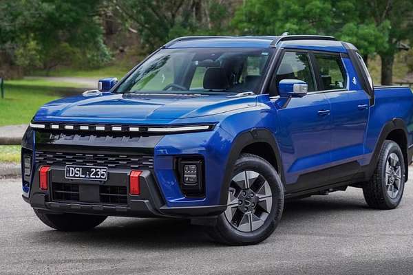 2026 KGM Musso EV AWD O100 4X4 thumb-5