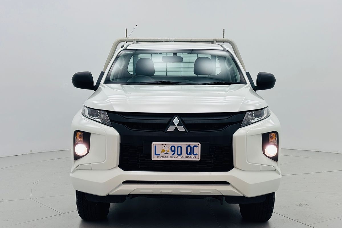 2023 Mitsubishi MR Triton GLX 2.4L D 6A/T 4X4 SC CC