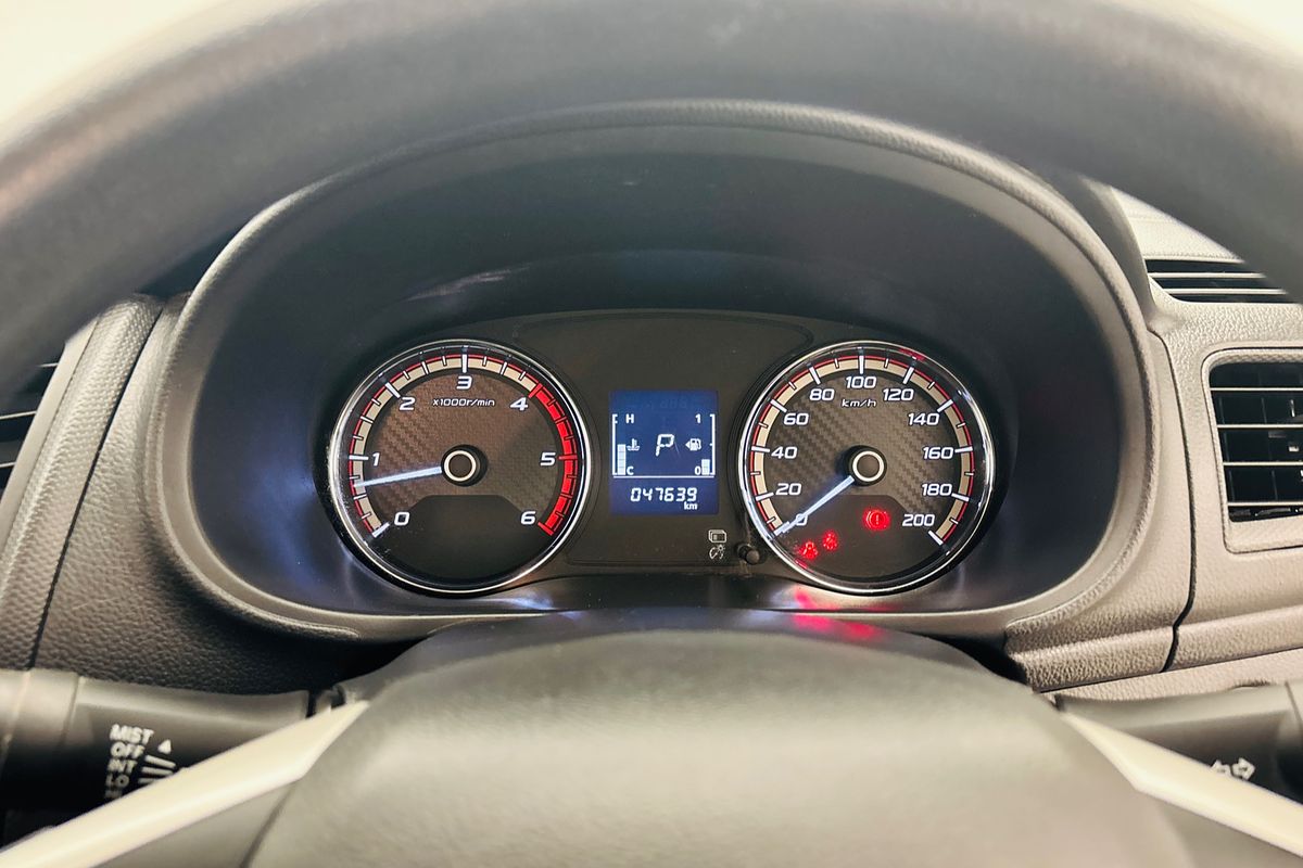 2023 Mitsubishi MR Triton GLX 2.4L D 6A/T 4X4 SC CC