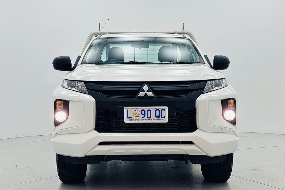2023 Mitsubishi MR Triton GLX 2.4L D 6A/T 4X4 SC CC