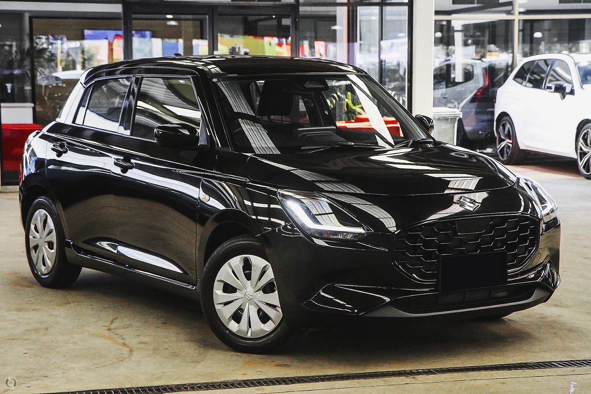 2025 Suzuki Swift Hybrid UZ