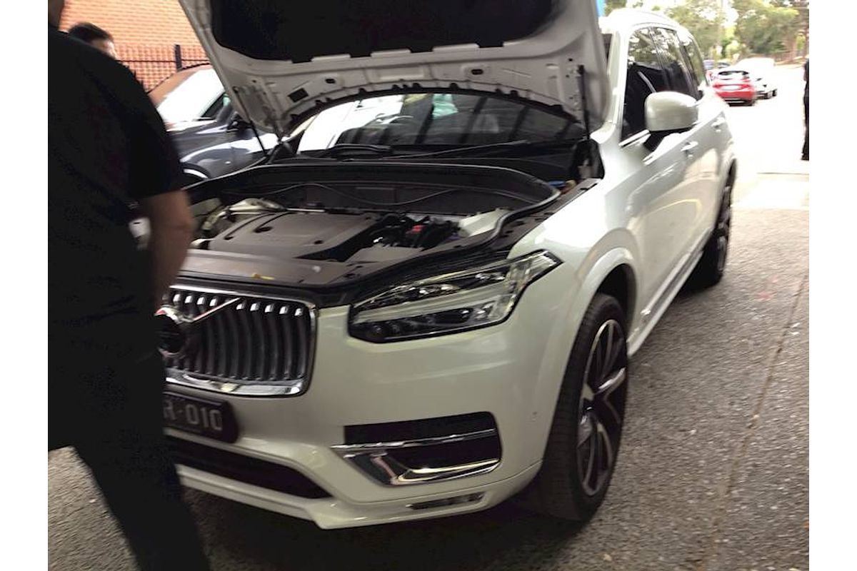 2022 Volvo XC90 Ultimate B6 Bright