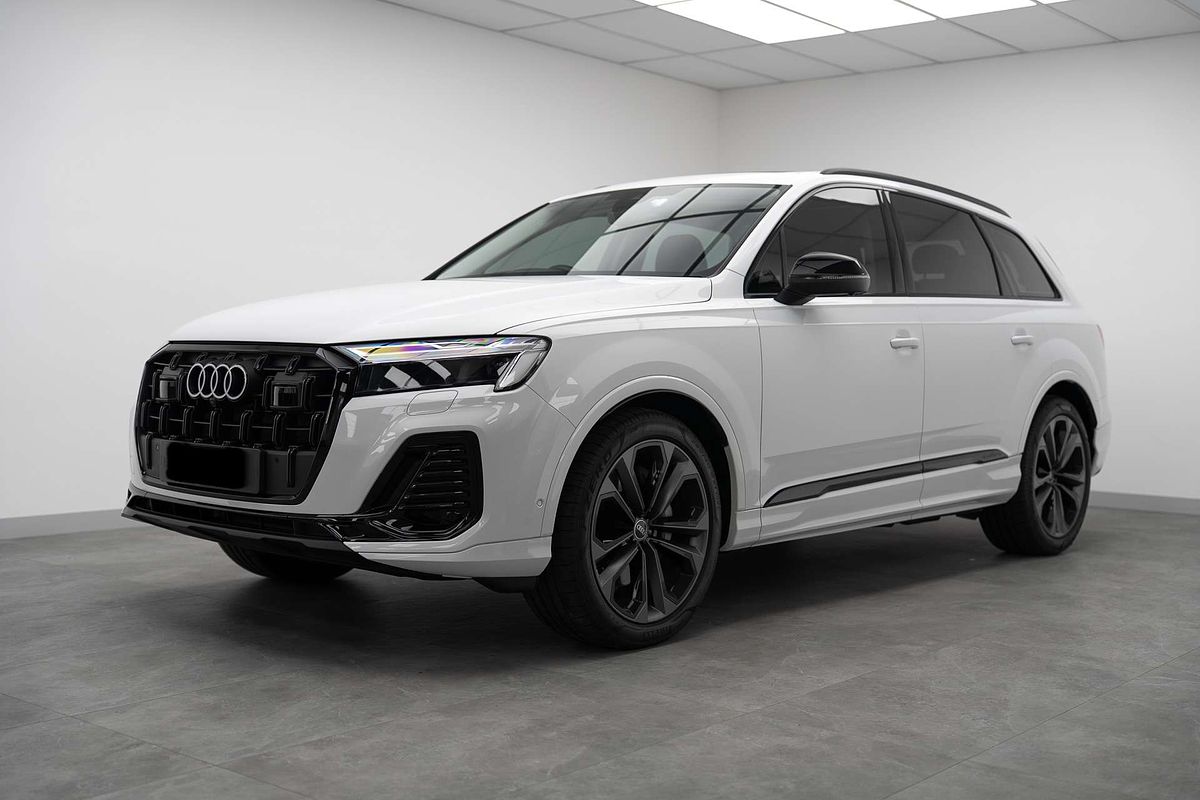 2025 Audi Q7 45 TFSI 4M