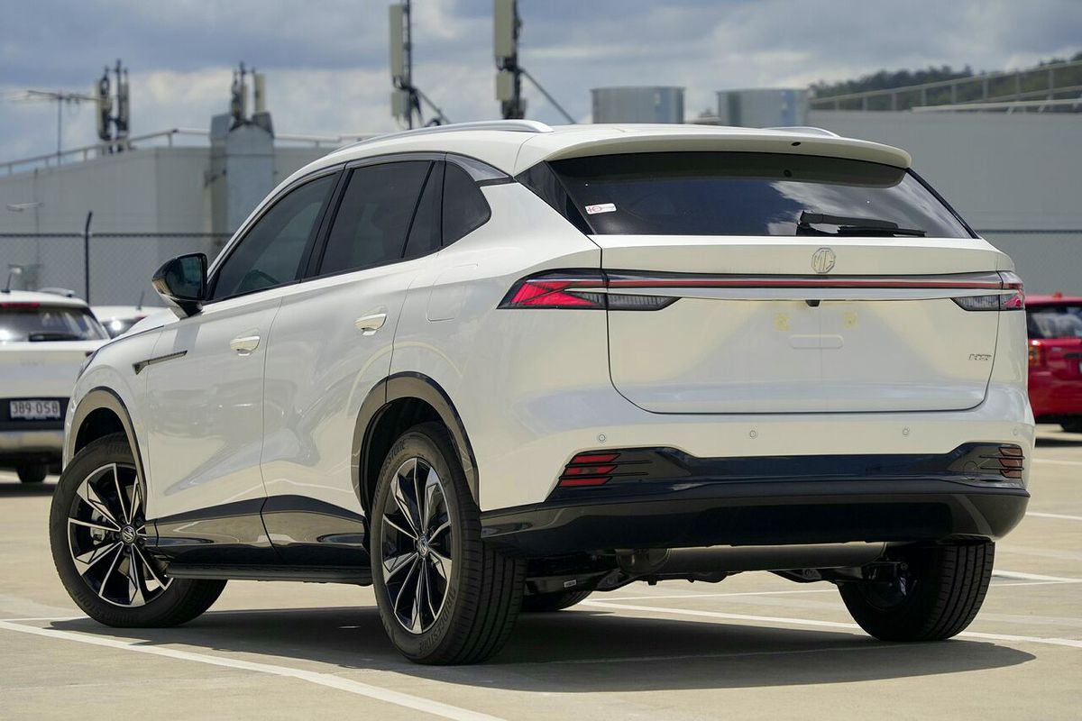 2026 MG HS Super Hybrid Essence AS33P