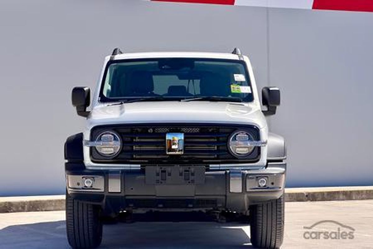 2026 GWM Tank 300 Ultra Hi4-T PHEV P01