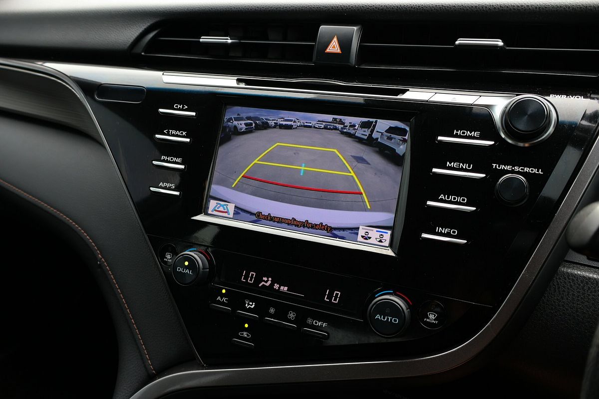 2020 Toyota Camry Ascent AXVH70R