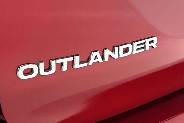 2023 Mitsubishi Outlander ES ZM thumb-21