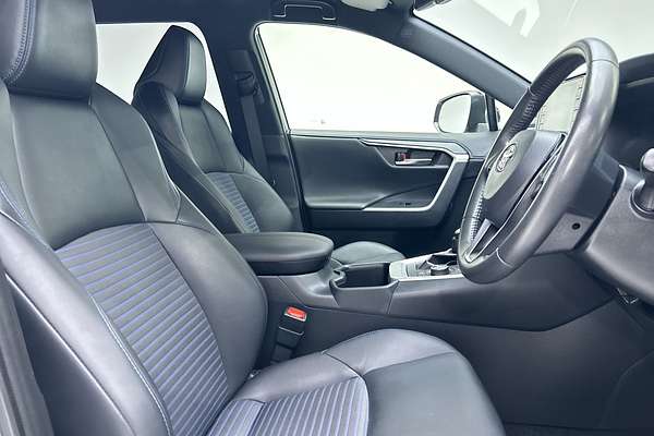 2022 Toyota RAV4 XSE AXAH54R thumb-12