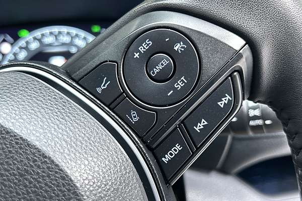 2022 Toyota RAV4 XSE AXAH54R thumb-17