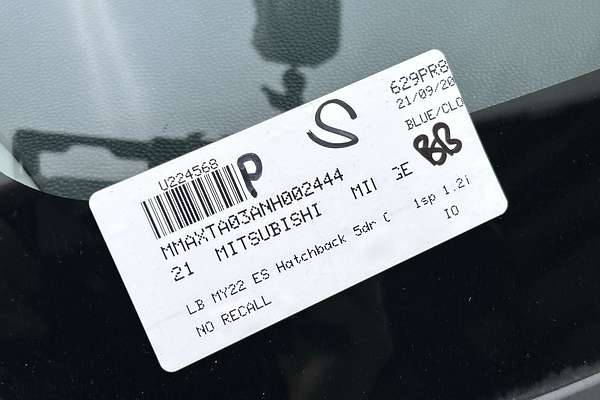 2021 Mitsubishi Mirage ES LB thumb-22