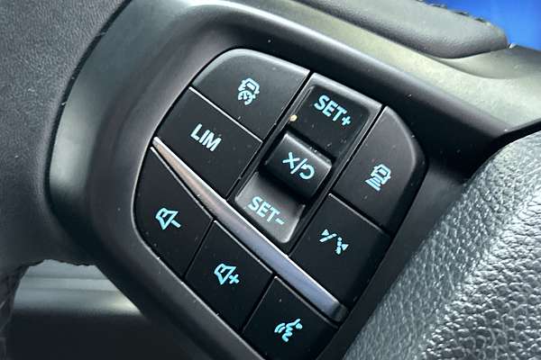 2025 Ford Everest Trend 2.0L thumb-17