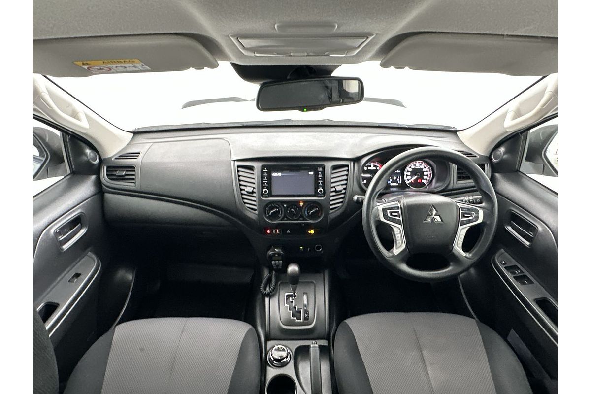 2022 Mitsubishi Triton GLX MR 4X4