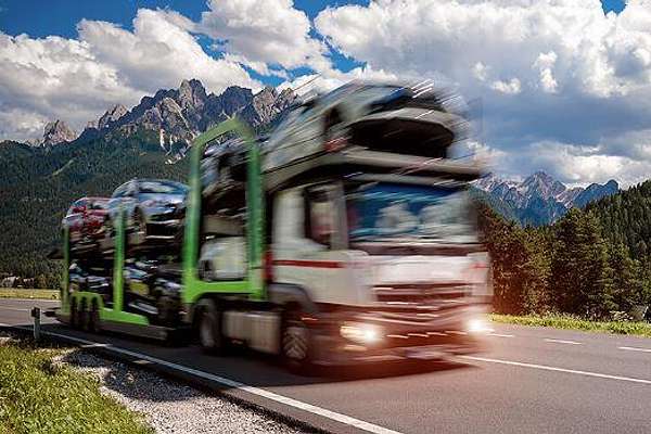 2025 Kia K4 GT-Line CL4m thumb-4