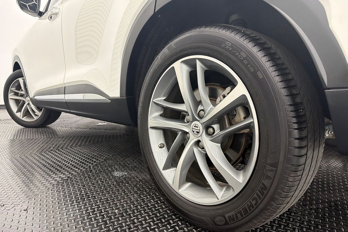 2023 MG HS Excite SAS23