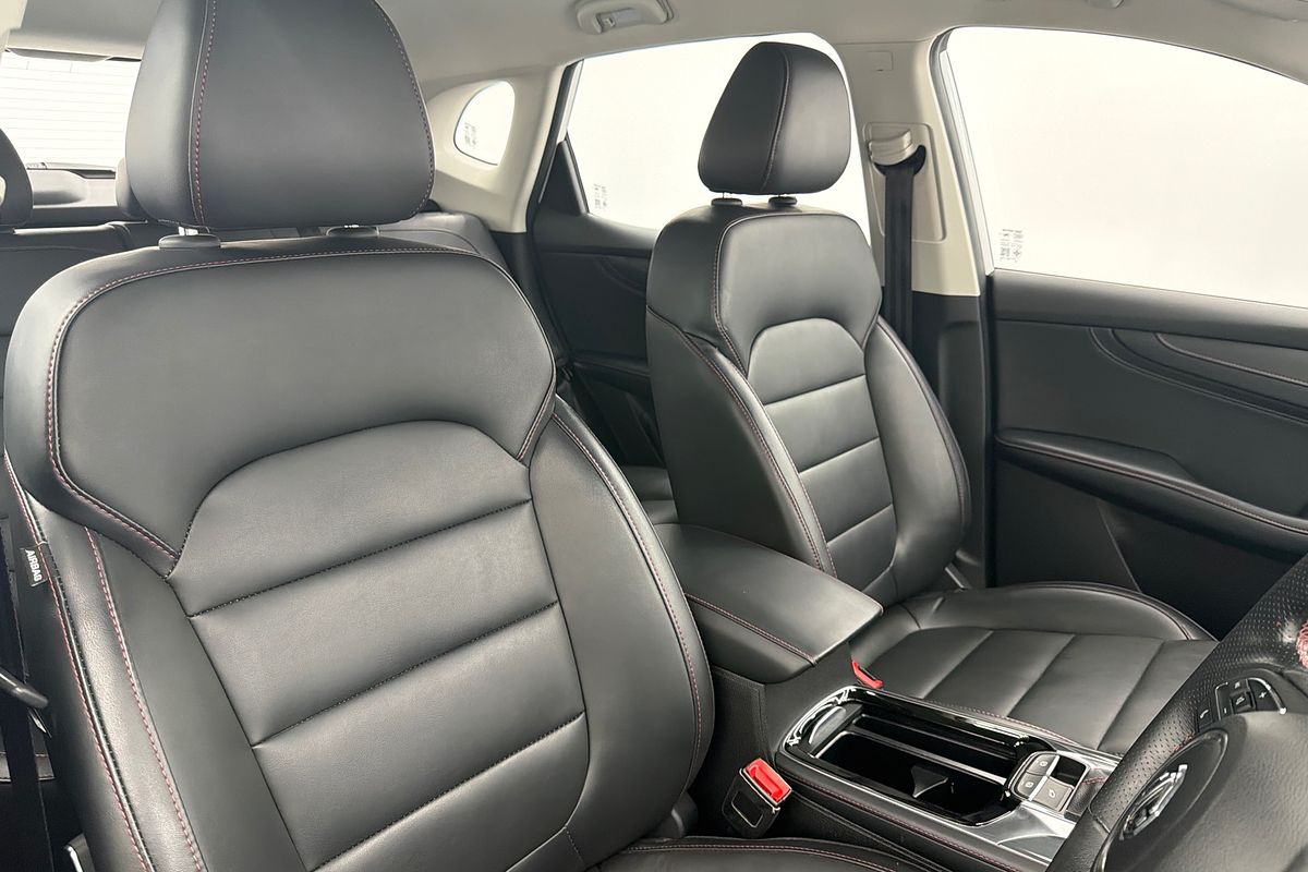 2023 MG HS Excite SAS23