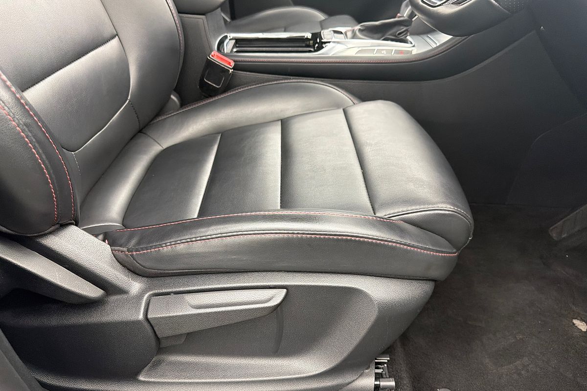 2023 MG HS Excite SAS23