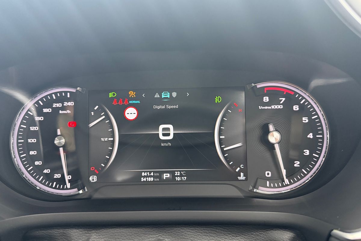 2023 MG HS Excite SAS23